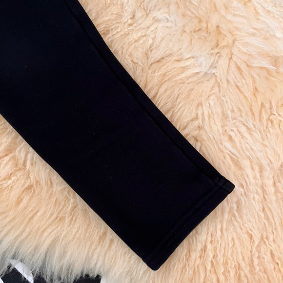 Set of 3! Carter’s cozy fleece leggings, black and icon print - Picture 2 of 8